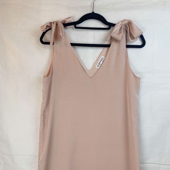 Neon Rose Shimmery Pink Bow Sleeve V Neck Shift Dress Size Small - Picture 2 of 11